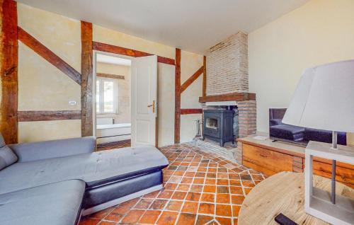 Cozy Home In Boulleret With Wifi in Boulleret