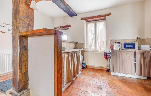 Kitchen, Cozy Home In Boulleret With Wifi in Boulleret