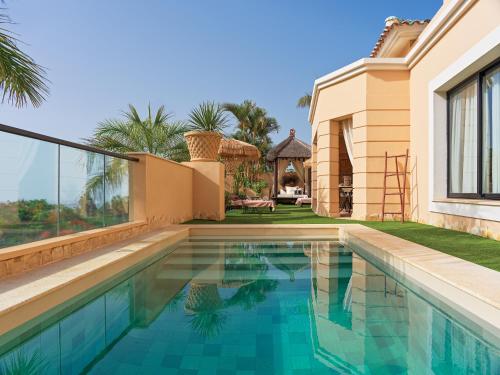 Royal Garden Villas & Spa Luxury Hotel - image 10