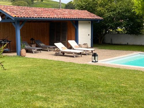 Peldbaseins, Maison OHANZIA Villefranque in Villefranque
