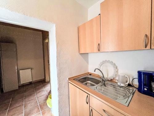 Apartment Kleine Wohnung Renata 2 nahe Nürburgring by Interhome (Apartment Kleine Wohnung Renata 2 nahe Nurburgring by Interhome) in Quiddelbach