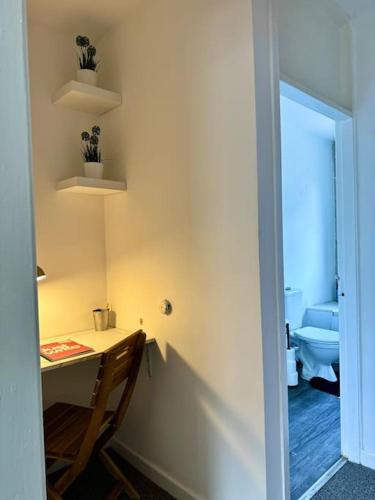 Cosy 3 bed home, near Bham City Centre, Sleeps 8, Birmingham (fotografie 8)