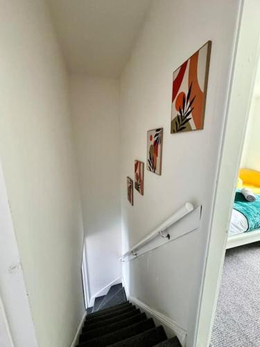 Cosy 3 bed home, near Bham City Centre, Sleeps 8, Birmingham (fotografie 9)