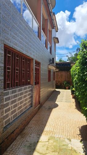 Casa Zauad low cost family house in ביסאו