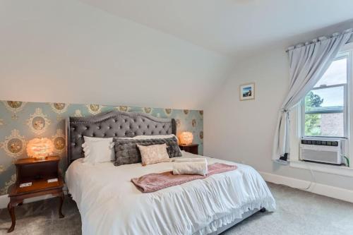 Updated Victorian Home in SoBo - image 5