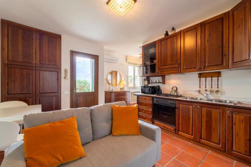 Konyha, Swan Lake by Wonderful Italy in Bellagio