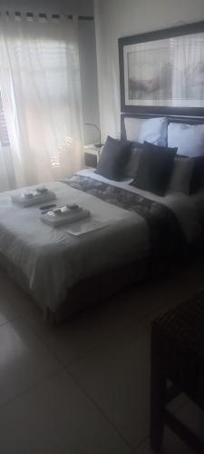 2 twin beds