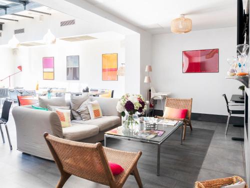 Porte de Versailles Hotel - image 6