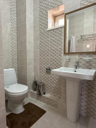 دش, Tolqyn apart hotel in أكتاو