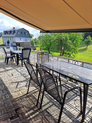 Balcony/terrace, Monteur- und Ferienwohnung in Hainichen - Obergeschoss oder Dachgeschoss - Familie Weber in Hainichen