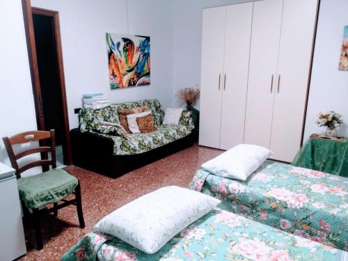 CASA D ARTE MARY 3 camere da letto 2 bagni salotto, Rome (photo 5)