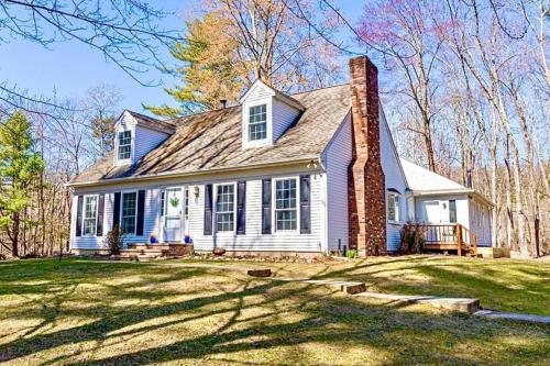 Relaxing Hudson Valley Getaway- 4BR Sauna 15 acres in Стон Рідж