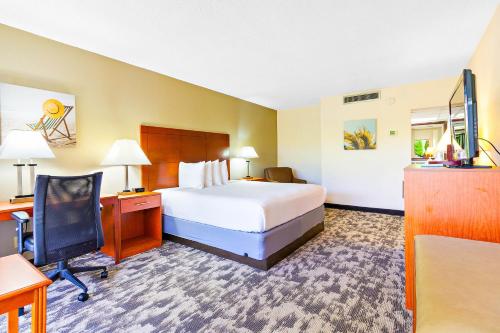 Best Western Plus University Inn - image 2