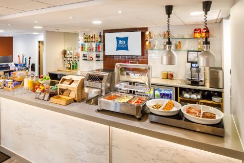 Food and beverages, ibis budget Leicester in Leicester