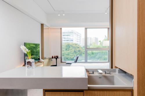 ホテル ステージ (登臺)