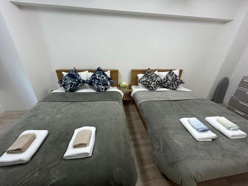 JR Shin-Osaka 30s, Direct to Kansai Airport 關西空港直達,Shinkansen to Tokyo, Tokyo & Nagoya, Universal Studio 16 mins, Umeda 6 mins, Kyoto 25 mins, Early Check-In