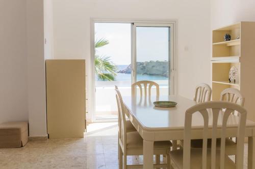Coral Bay Beach House Apartment 5