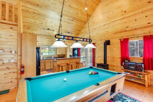 Hike, Unwind and Bring Your Pet Deadwood Cabin!, Deadwood (foto 6)
