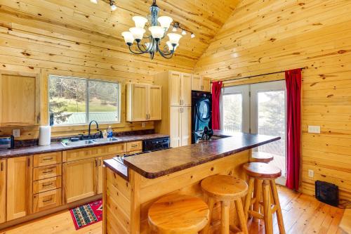 Hike, Unwind and Bring Your Pet Deadwood Cabin!, Deadwood (foto 7)