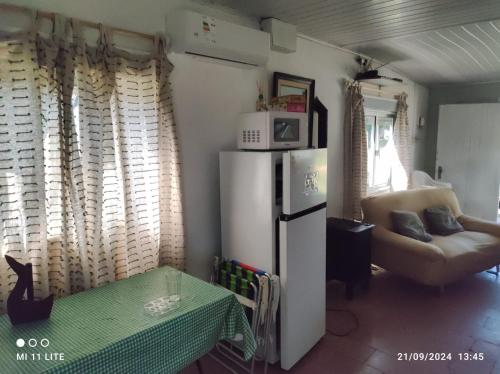 Kjøkken, Prazer, a 400 mts del mar se reserva con seña! (PRAZER, Casa de Vacaciones en Barra del Chuy, Sol, Mar, Comodidad y compras a 400 mts del mar, se re) in Barra del Chuy