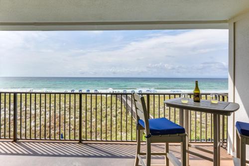 Oceanfront Condo with Heated Pool in Emerald Surf!, Navarre