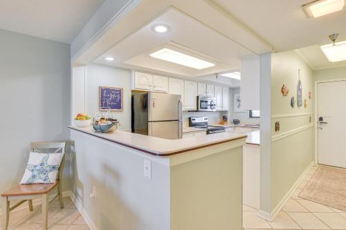 Oceanfront Condo with Heated Pool in Emerald Surf!, Navarre (zdjęcie 10)