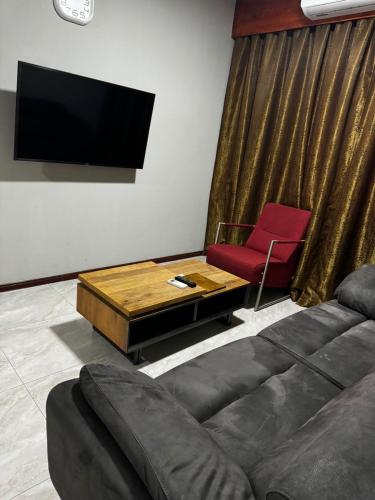 Pavema Apartments - image 2