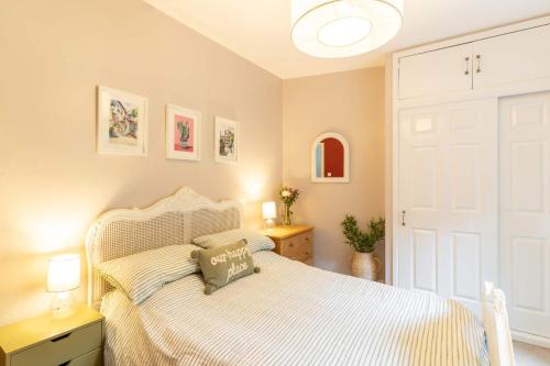 Three-Bedroom Holiday Home  image 9