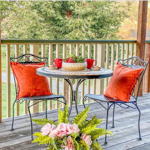 . Riverview Cozy Home by the River