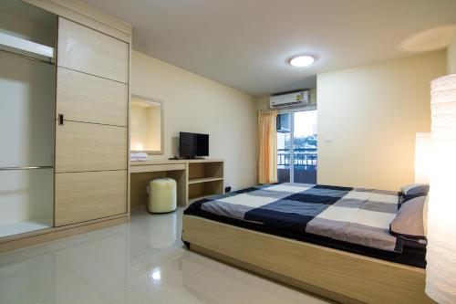 Dae Ma Place near The Government Lottery Office