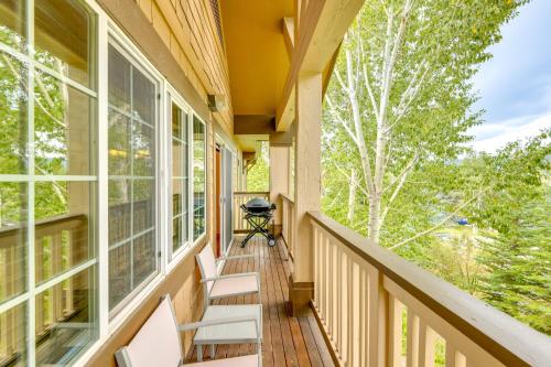Condo with Mtn View Less Than 1 Mi to Steamboat Resort! - image 9