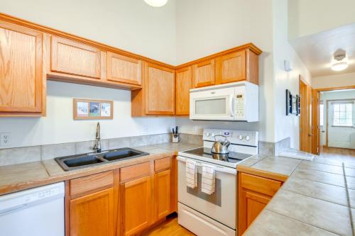 Condo with Mtn View Less Than 1 Mi to Steamboat Resort! - image 6