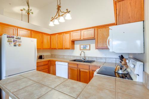 Condo with Mtn View Less Than 1 Mi to Steamboat Resort! - image 5