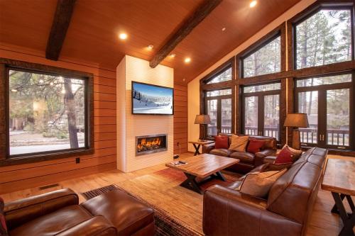 No. 49 Brand New San Gorgonio Lodge in Big Bear Lake, USA