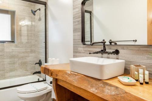 No. 49 Brand New San Gorgonio Lodge in Big Bear Lake, USA