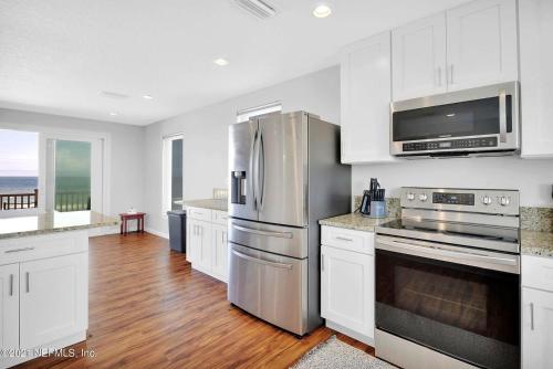 SA103 Beachfront 6 bedroom in Ponte Vedra, USA