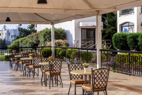 Seagull Hotel Apartments - main image