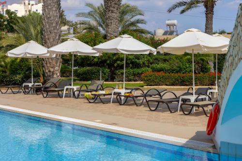 Seagull Hotel Apartments - image 3