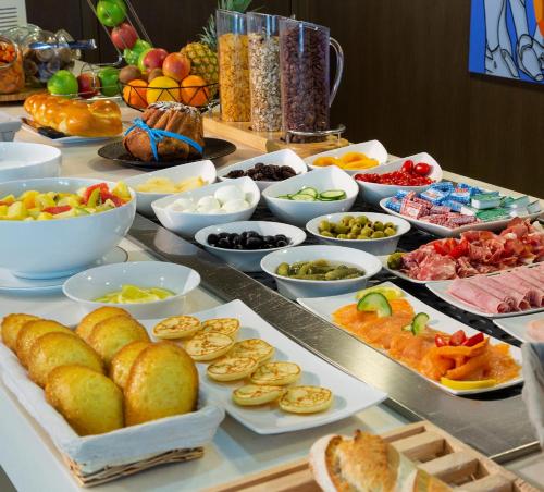 B&B HOTEL Colmar Liberté 4 étoiles - Hotel - Colmar