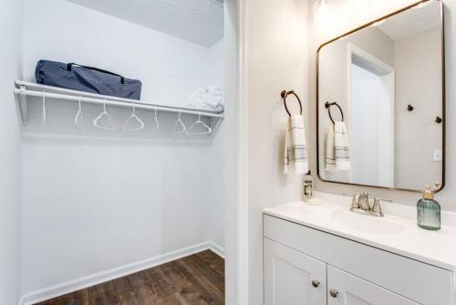 Walnut St, Charming, 3bed, 2bath