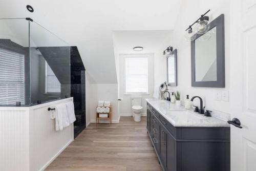 Immaculate Sleeps 8 Fire pit Grill Fam Amenities