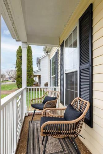 Immaculate Sleeps 8 Fire pit Grill Fam Amenities