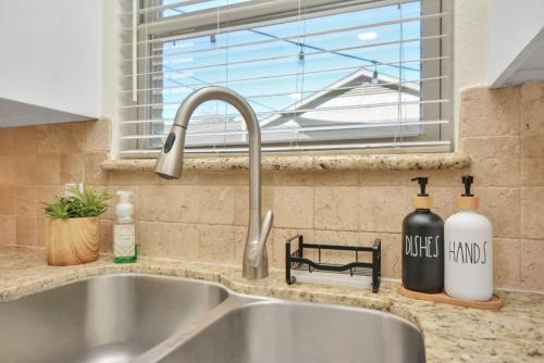 Family Fun Oasis Pool Hot Tub and Play Area Family Fun Oasis Pool Hot Tub and Play Area