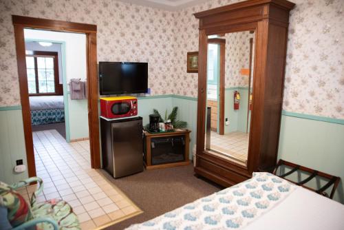 Miranda Gardens Resort Miranda Gardens Resort