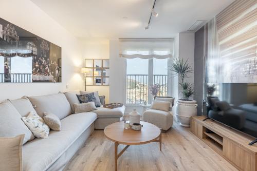 Apartment with City View image 8