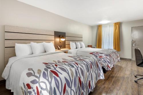 Deluxe Room with Two Double Beds Non-Smoking