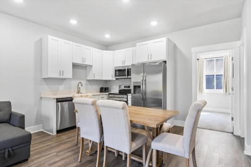 4Beds Quiet 10min Airport 15toDowntown in Antioch, USA