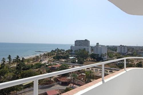 주변 환경, Espectacular Apto frente al Mar in 포를라마르