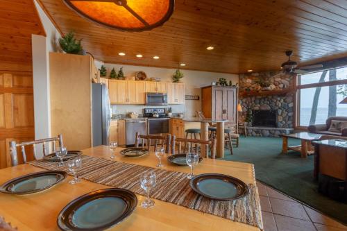Facilities, Grand Superior Lodge in Two Harbors (MN)