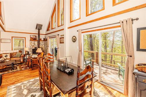 Treetops Retreat Treetops Retreat